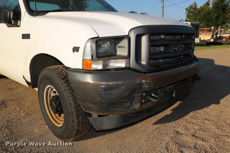 image for item DD0197 2002 Ford F250 Super Duty SuperCab pickup truck