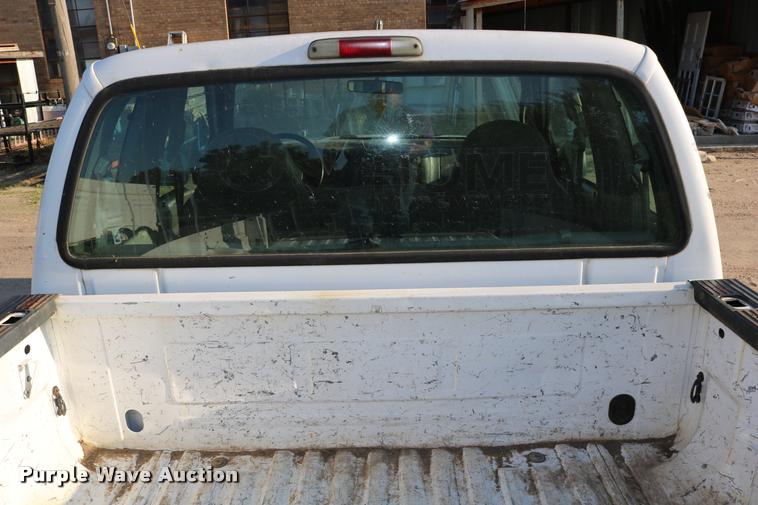 image for item DD0197 2002 Ford F250 Super Duty SuperCab pickup truck