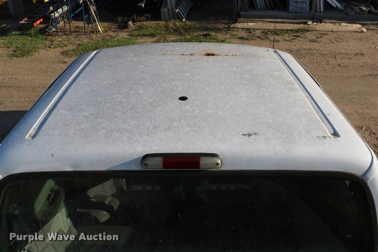 image for item DD0197 2002 Ford F250 Super Duty SuperCab pickup truck