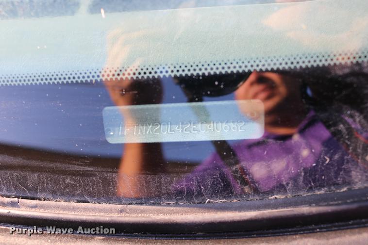 image for item DD0197 2002 Ford F250 Super Duty SuperCab pickup truck