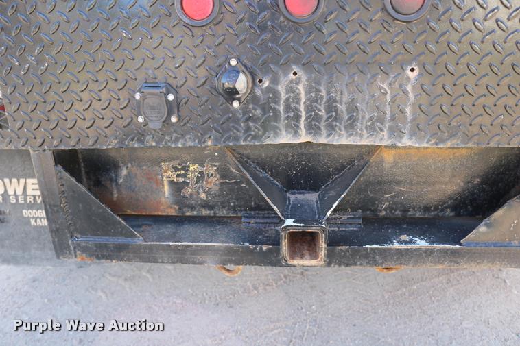 image for item DD0198 2006 Ford F350 Super Duty Crew Cab flatbed pickup truck