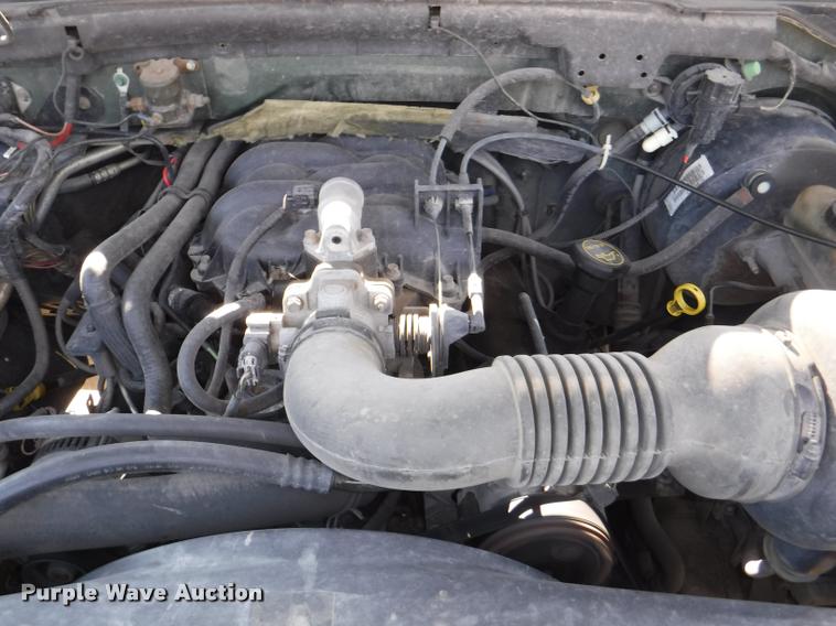 image for item DD0856 2002 Ford F150 XLT SuperCab pickup truck