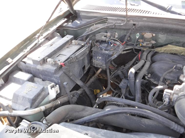 image for item DD0856 2002 Ford F150 XLT SuperCab pickup truck