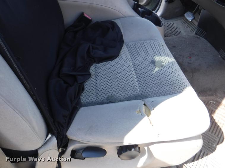 image for item DD0856 2002 Ford F150 XLT SuperCab pickup truck