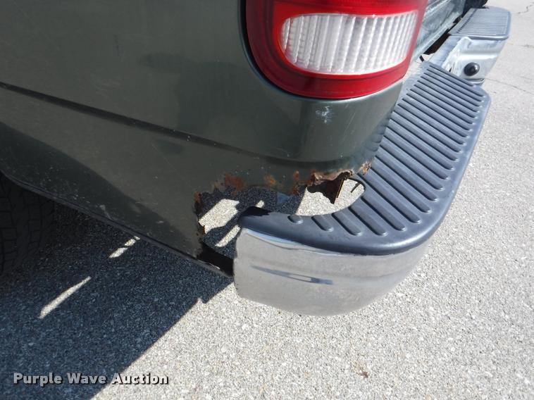 image for item DD0856 2002 Ford F150 XLT SuperCab pickup truck