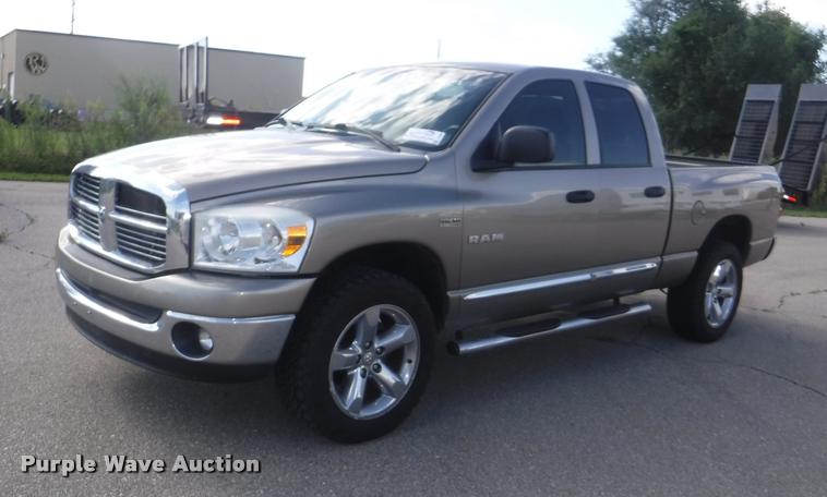 image for item DD0861 2008 Dodge Ram 1500 Quad Cab pickup truck