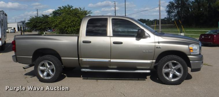image for item DD0861 2008 Dodge Ram 1500 Quad Cab pickup truck