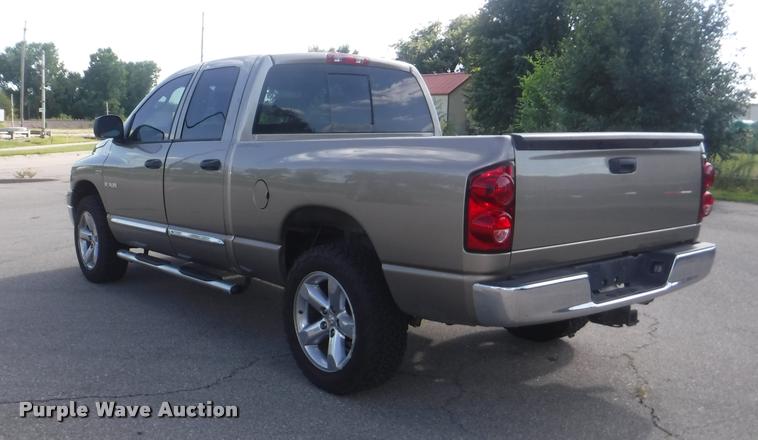 image for item DD0861 2008 Dodge Ram 1500 Quad Cab pickup truck