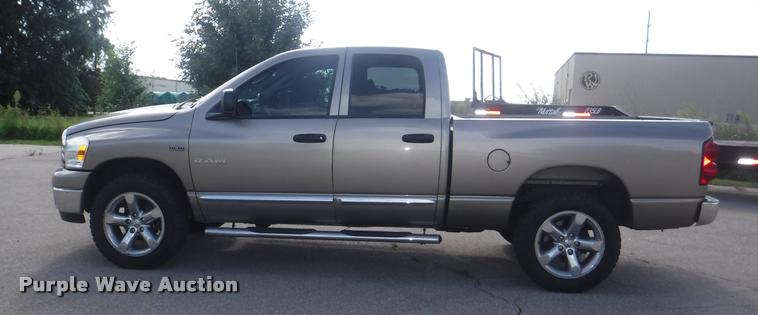 image for item DD0861 2008 Dodge Ram 1500 Quad Cab pickup truck
