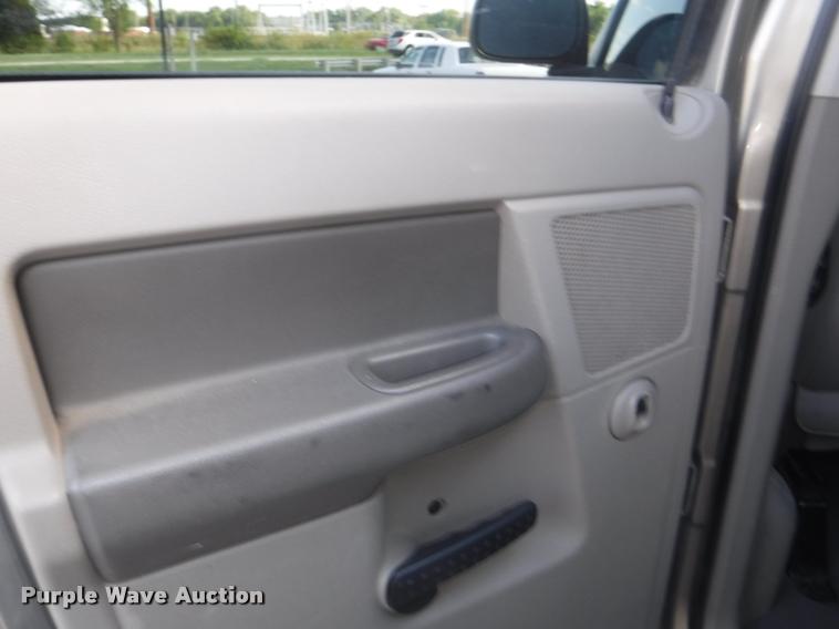 image for item DD0861 2008 Dodge Ram 1500 Quad Cab pickup truck