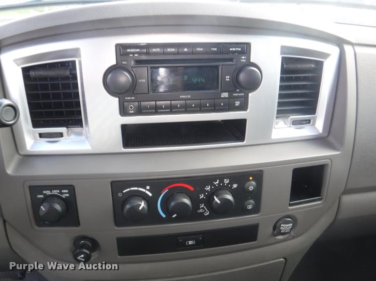 image for item DD0861 2008 Dodge Ram 1500 Quad Cab pickup truck