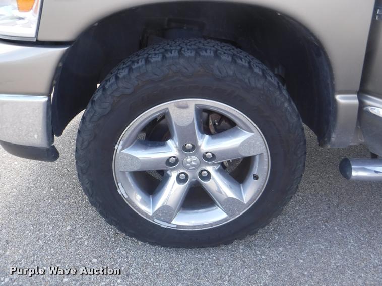 image for item DD0861 2008 Dodge Ram 1500 Quad Cab pickup truck