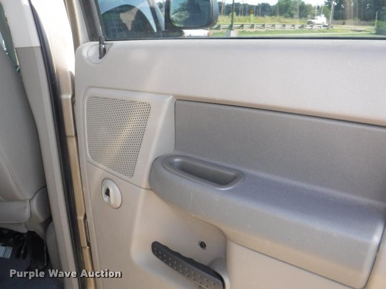 image for item DD0861 2008 Dodge Ram 1500 Quad Cab pickup truck