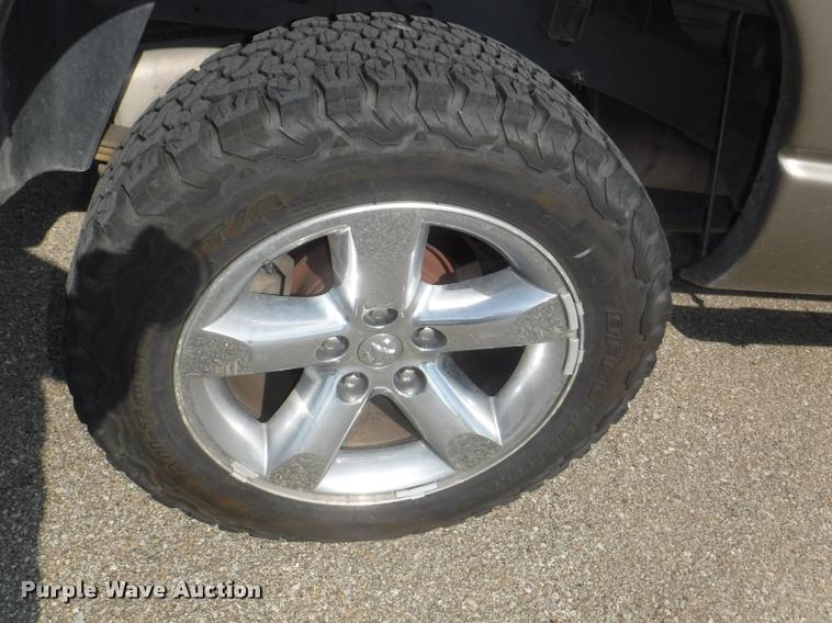 image for item DD0861 2008 Dodge Ram 1500 Quad Cab pickup truck