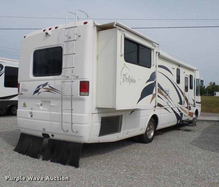 image for item DD1516 2005 National Dolphin RV