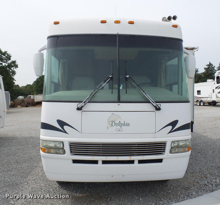 image for item DD1516 2005 National Dolphin RV