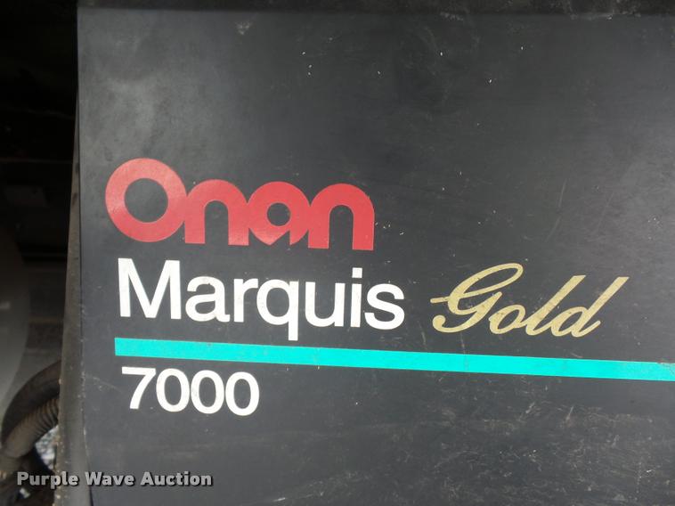 image for item DD1516 2005 National Dolphin RV