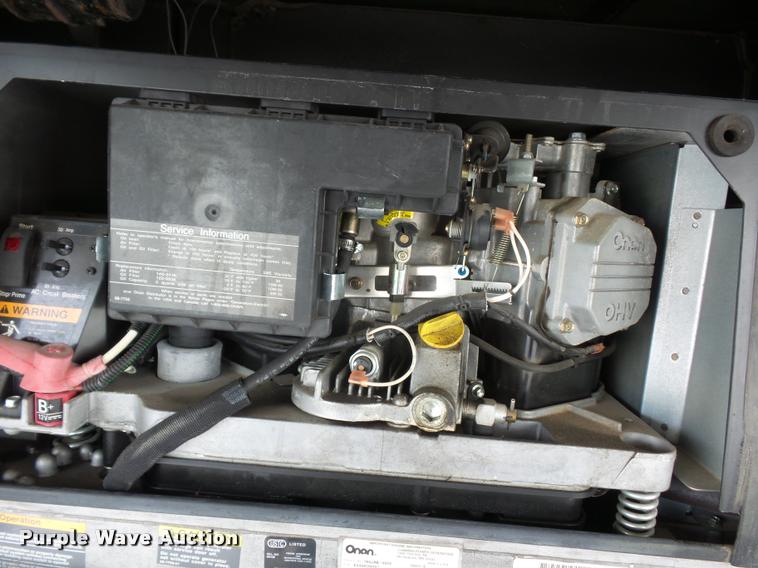 image for item DD1516 2005 National Dolphin RV