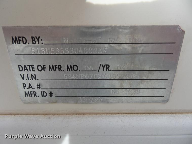 image for item DD1516 2005 National Dolphin RV