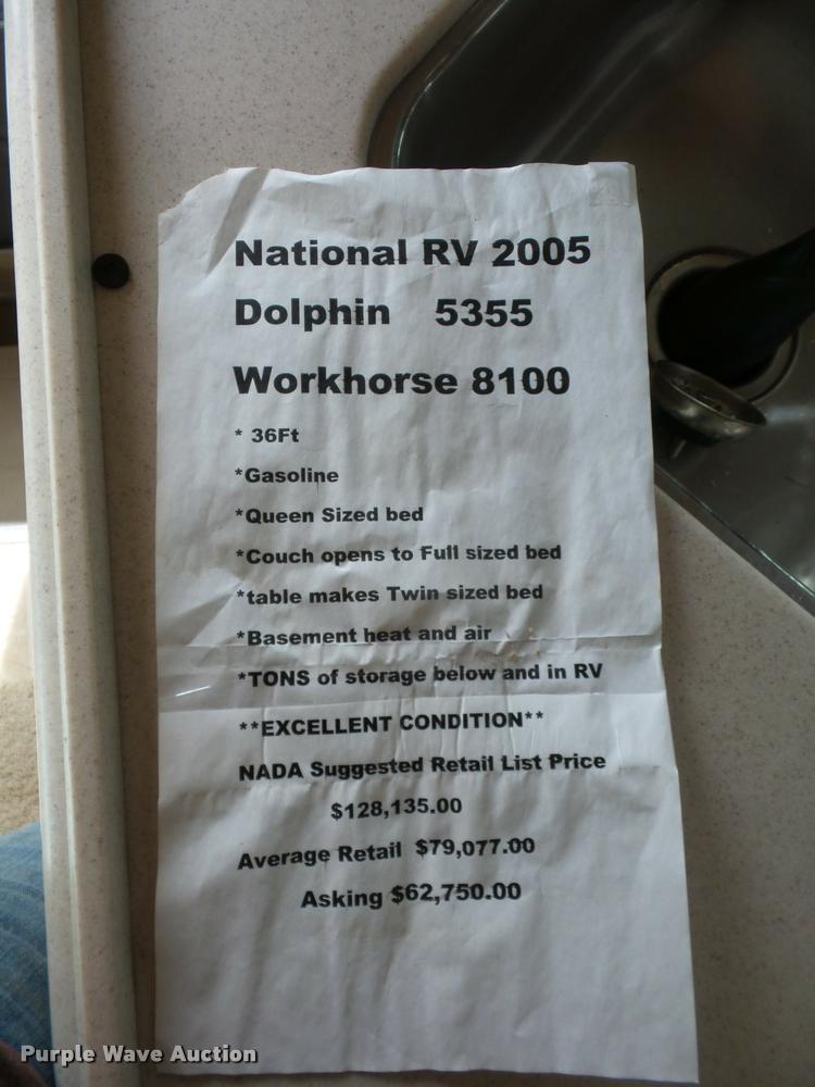 image for item DD1516 2005 National Dolphin RV