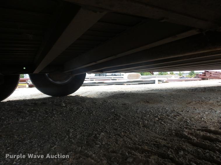 image for item DD1517 2001 Exiss horse trailer