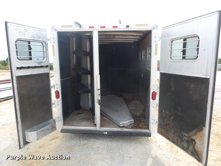 image for item DD1517 2001 Exiss horse trailer