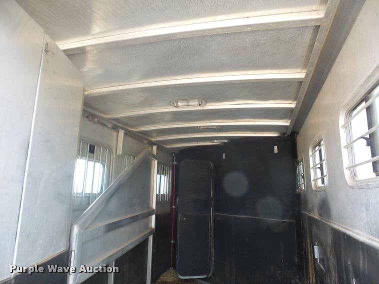 image for item DD1517 2001 Exiss horse trailer