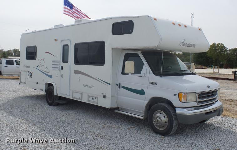 image for item DD1518 2001 Ford Econoline E450 Coachmen Pathfinder RV