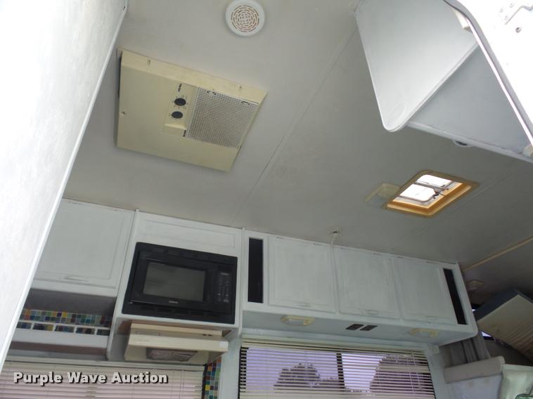 image for item DD1518 2001 Ford Econoline E450 Coachmen Pathfinder RV