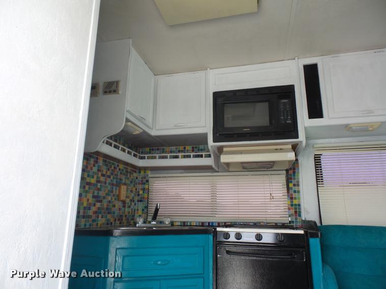 image for item DD1518 2001 Ford Econoline E450 Coachmen Pathfinder RV