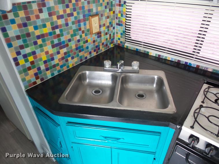 image for item DD1518 2001 Ford Econoline E450 Coachmen Pathfinder RV