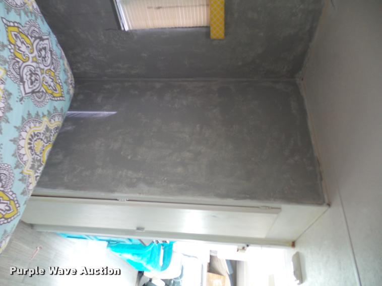 image for item DD1518 2001 Ford Econoline E450 Coachmen Pathfinder RV