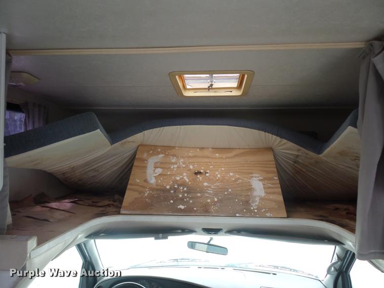 image for item DD1518 2001 Ford Econoline E450 Coachmen Pathfinder RV