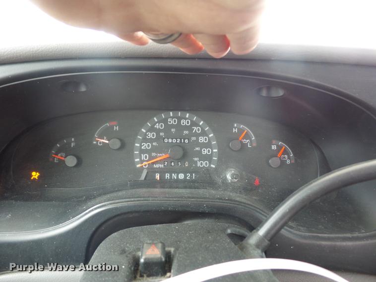 image for item DD1518 2001 Ford Econoline E450 Coachmen Pathfinder RV