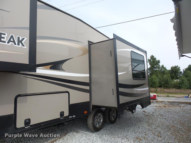 image for item DD1520 2016 Heartland North Peak camper