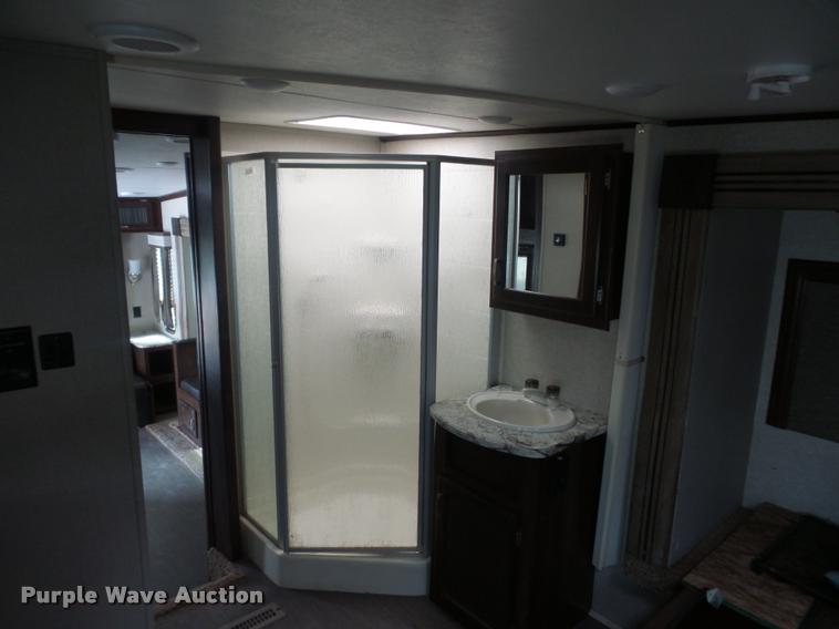 image for item DD1520 2016 Heartland North Peak camper