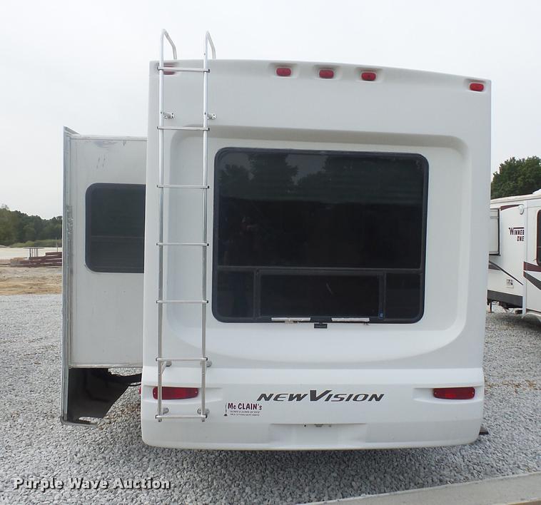 image for item DD1521 2005 KZ New Vision camper
