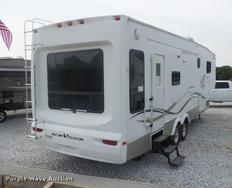 image for item DD1521 2005 KZ New Vision camper
