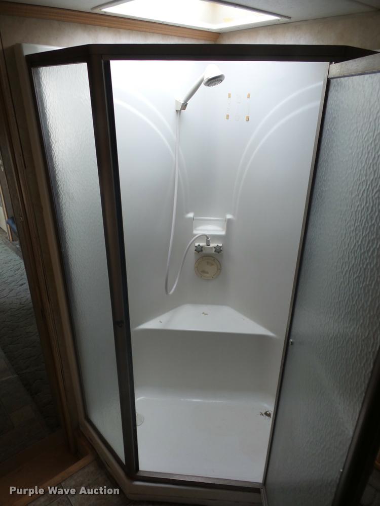 image for item DD1521 2005 KZ New Vision camper