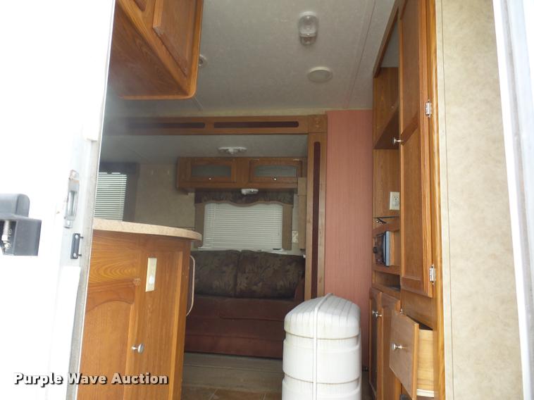 image for item DD1524 2009 Dutchman camper