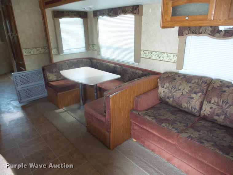 image for item DD1524 2009 Dutchman camper