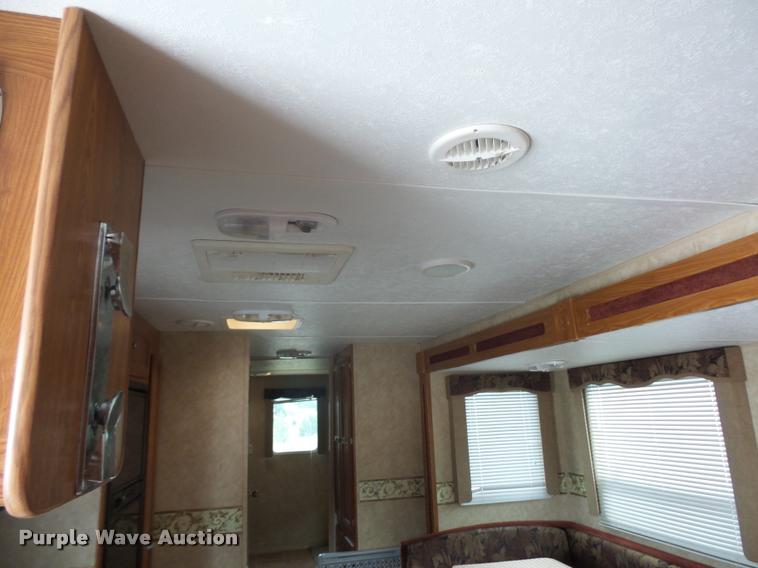 image for item DD1524 2009 Dutchman camper