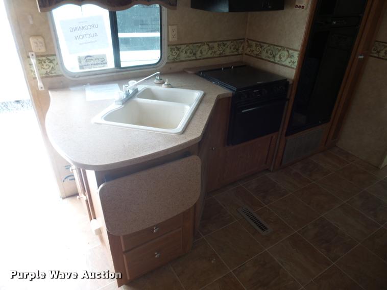 image for item DD1524 2009 Dutchman camper