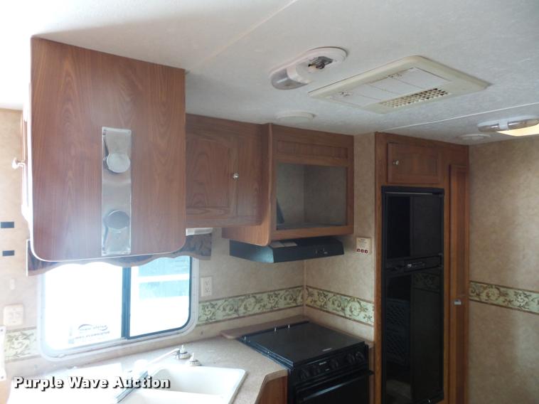 image for item DD1524 2009 Dutchman camper