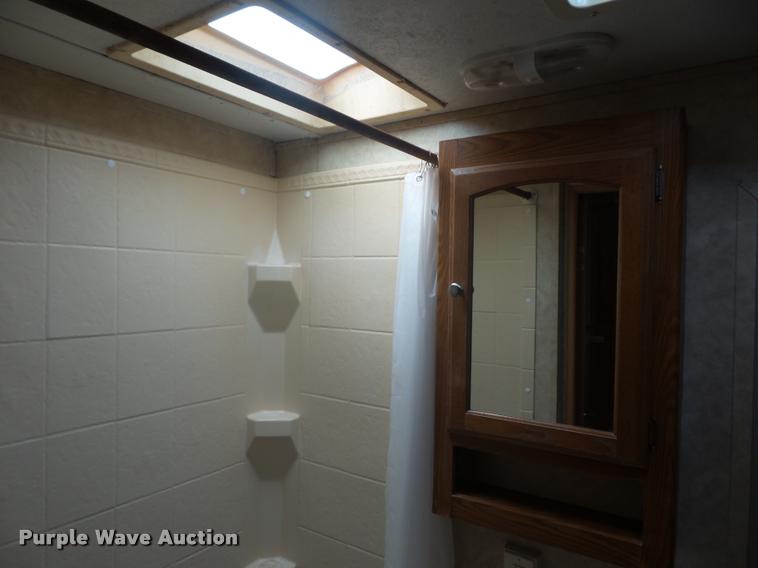 image for item DD1524 2009 Dutchman camper