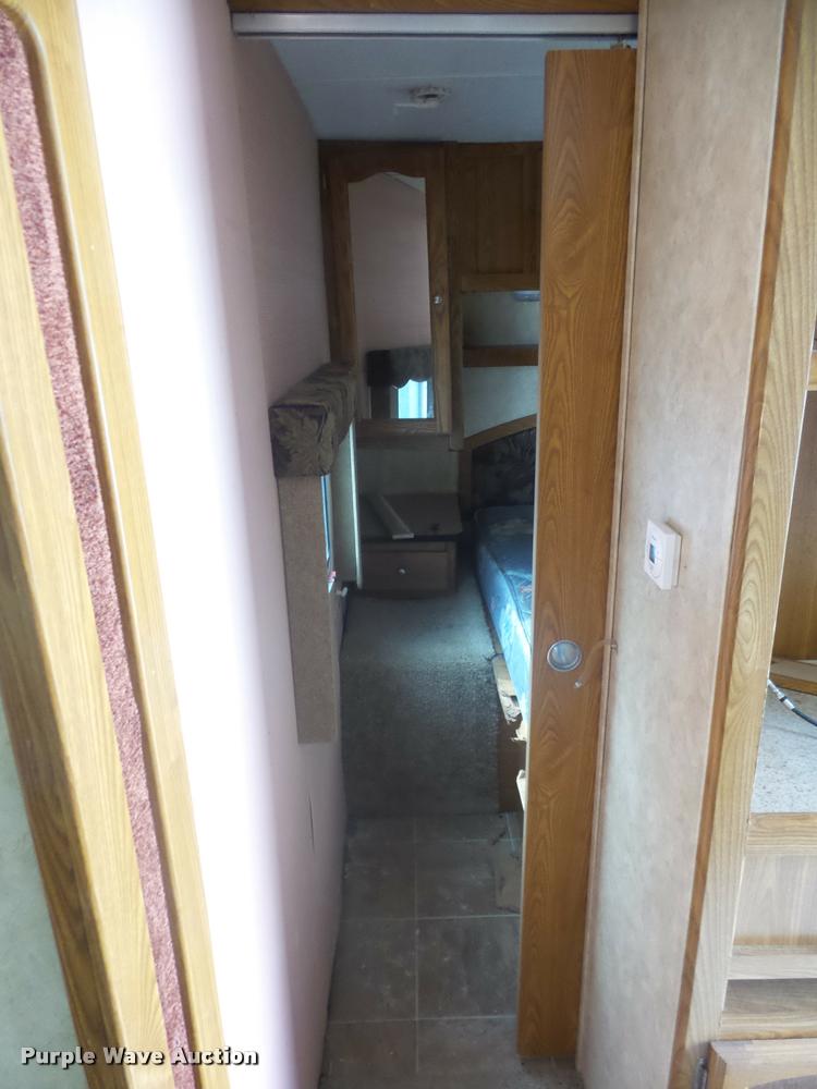 image for item DD1524 2009 Dutchman camper