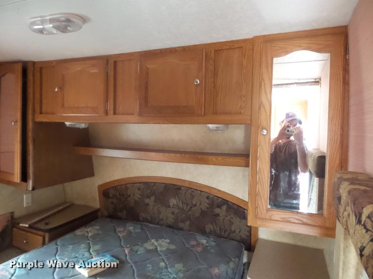 image for item DD1524 2009 Dutchman camper