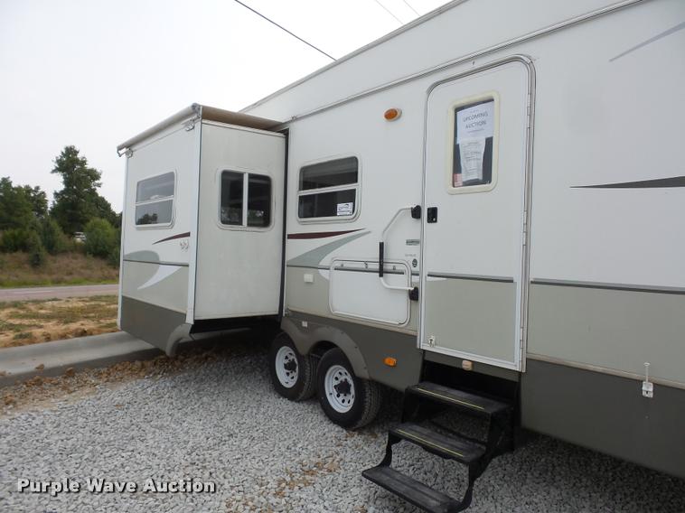 image for item DD1525 2006 Keystone Outback camper