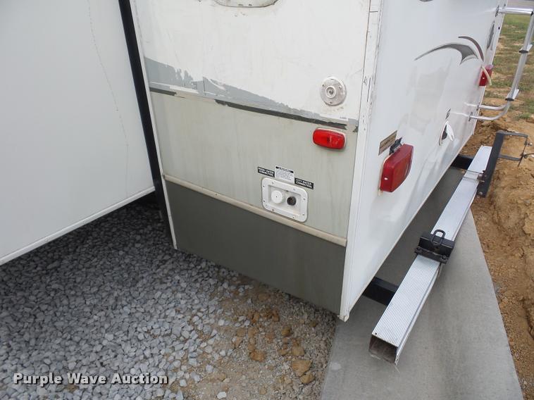 image for item DD1525 2006 Keystone Outback camper