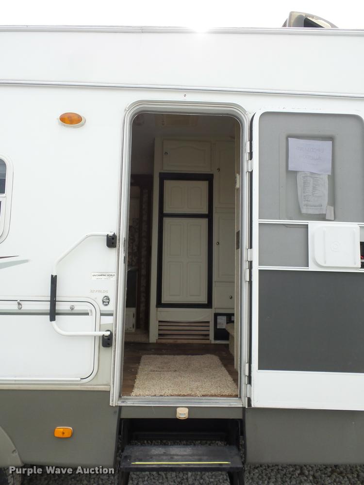 image for item DD1525 2006 Keystone Outback camper